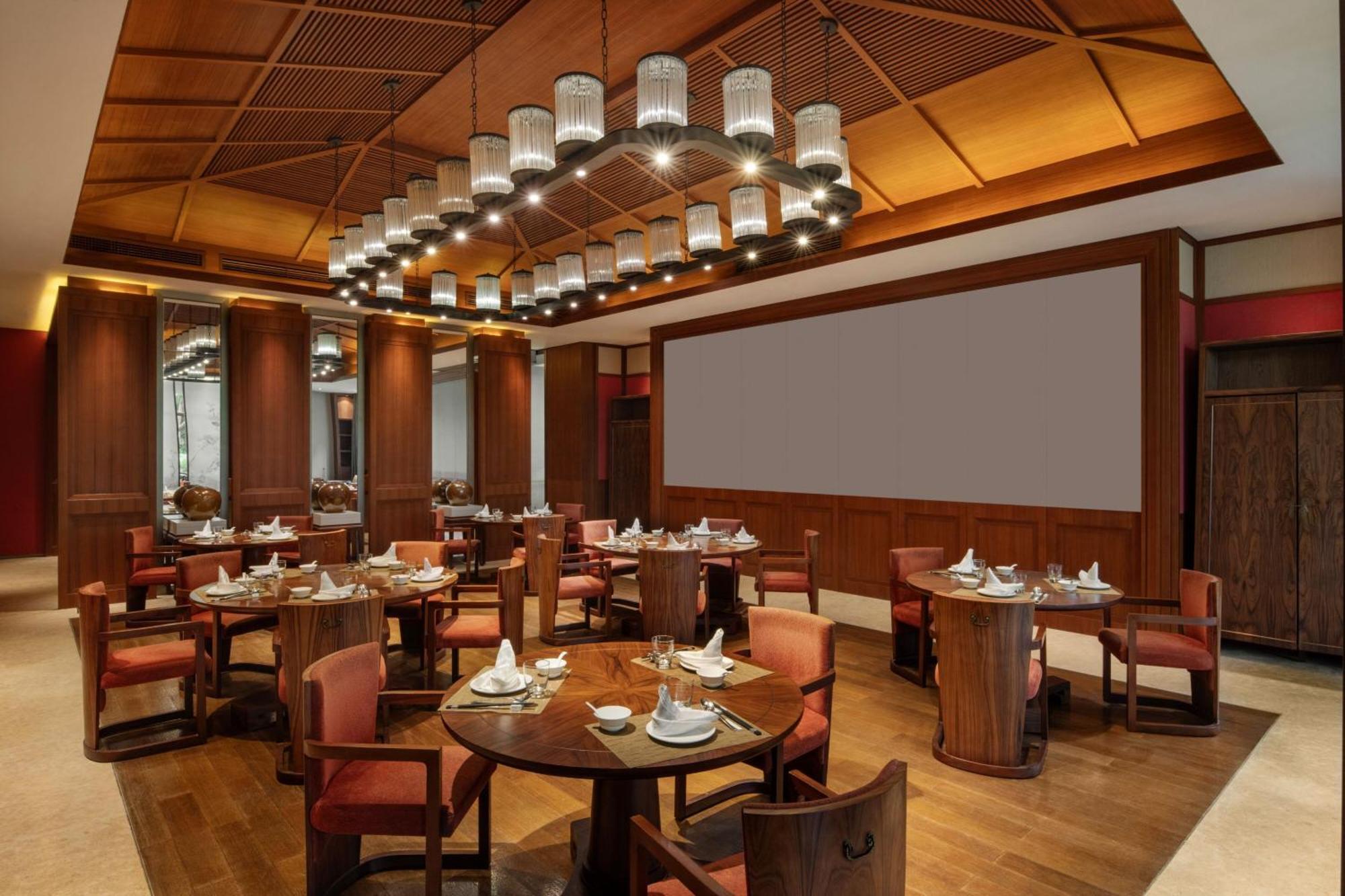 ג'ינגהונג Sheraton Grand Xishuangbanna Hotel מראה חיצוני תמונה