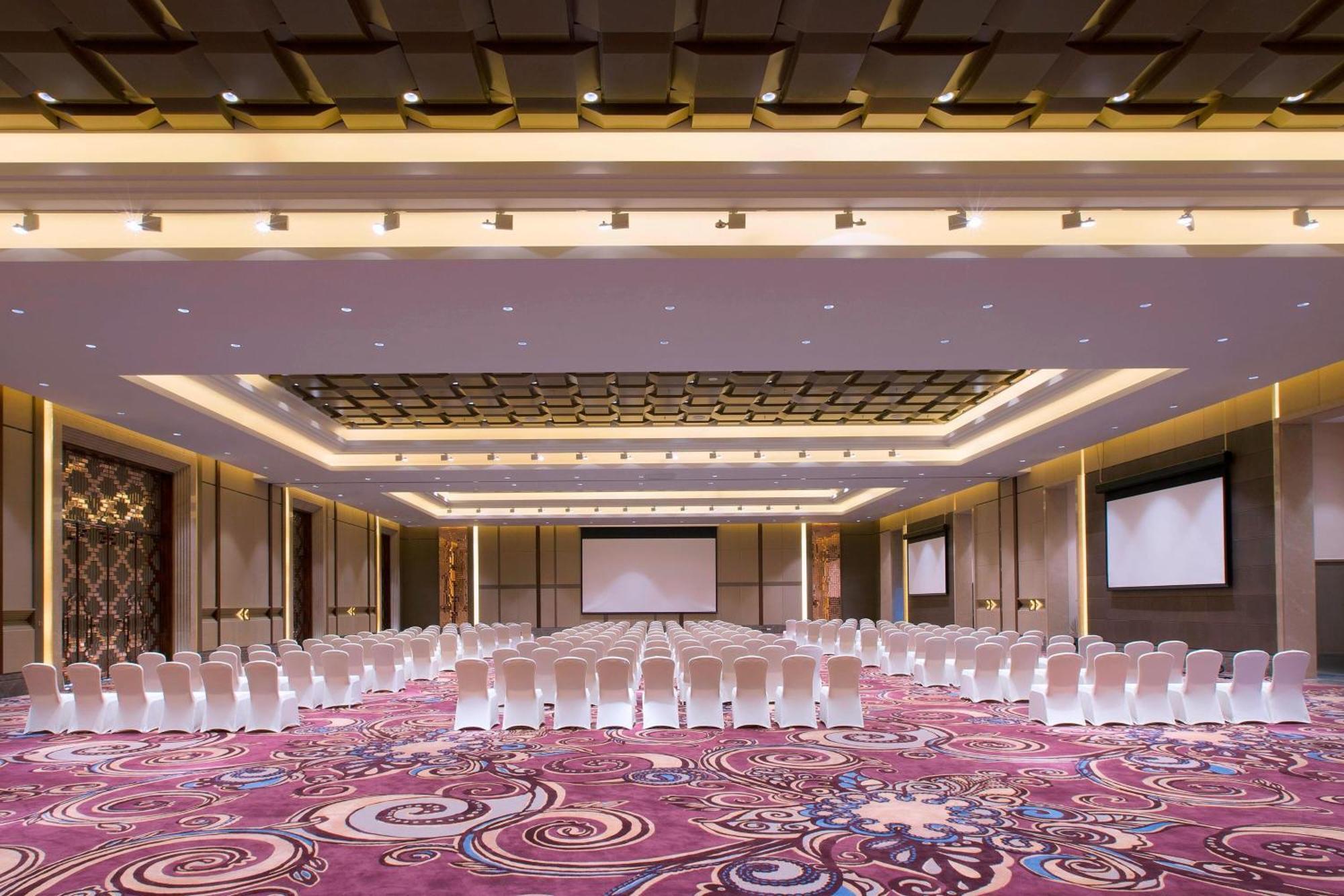 ג'ינגהונג Sheraton Grand Xishuangbanna Hotel מראה חיצוני תמונה